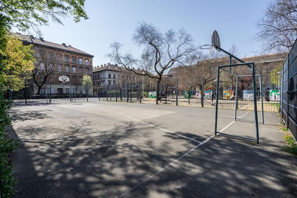 Klauzal Garden City Apartments Budapest Luaran gambar