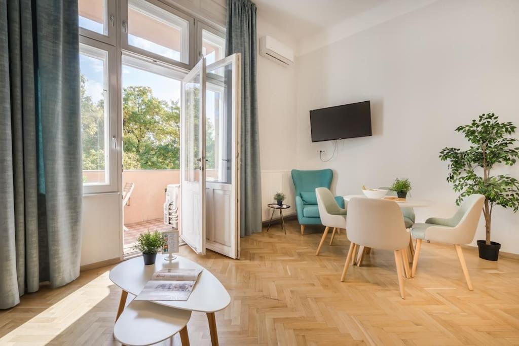 Klauzal Garden City Apartments Budapest Luaran gambar