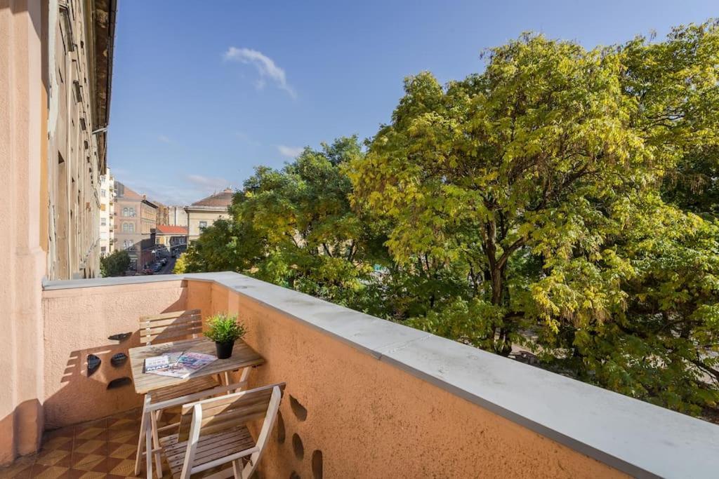 Klauzal Garden City Apartments Budapest Luaran gambar